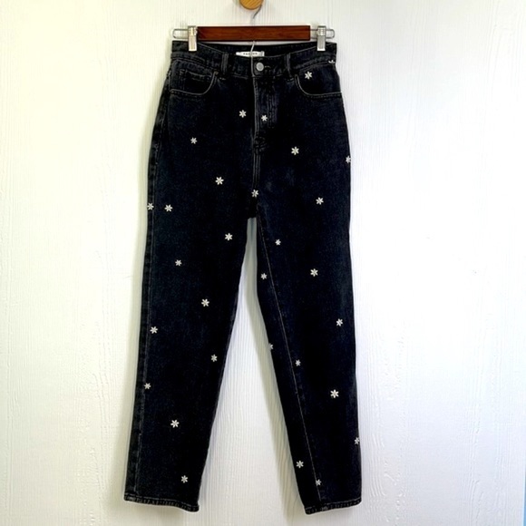 Pacsun - Black Stonewashed Embroidered Daisy High Rise Straight Jeans Size 25 - Picture 2 of 12